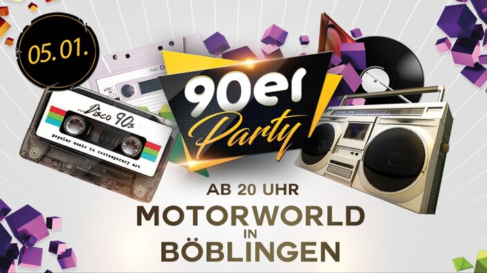 Plakat für eine 90er-Party: große Schrift '90er Party', Retro-Kassette, Ghettoblaster und Schallplatte, Datum 05.01 und Hinweis 'ab 20 Uhr Motorworld in Böblingen' vor bunten geometrischen Formen.