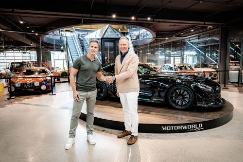 Chris-Grainger-Herr-IWC-und-Andreas-Dünkel-Motorworld_01