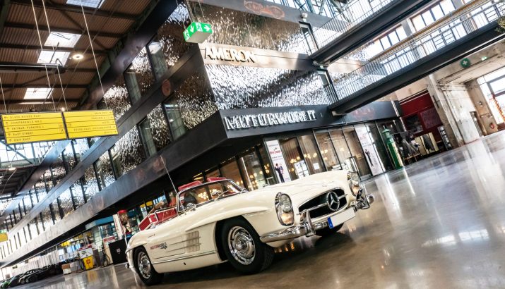 Motorworld Muenchen indoor 2 2000x r779pqvd4z6p4bj69hvli4h8mptfhhlit0yqinnuf8