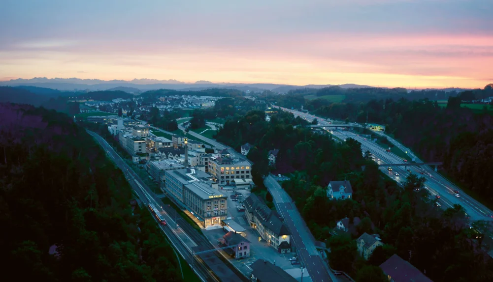 The-Valley-3