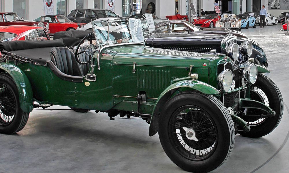 motorworld-stuttgart-gruener-oldtimer